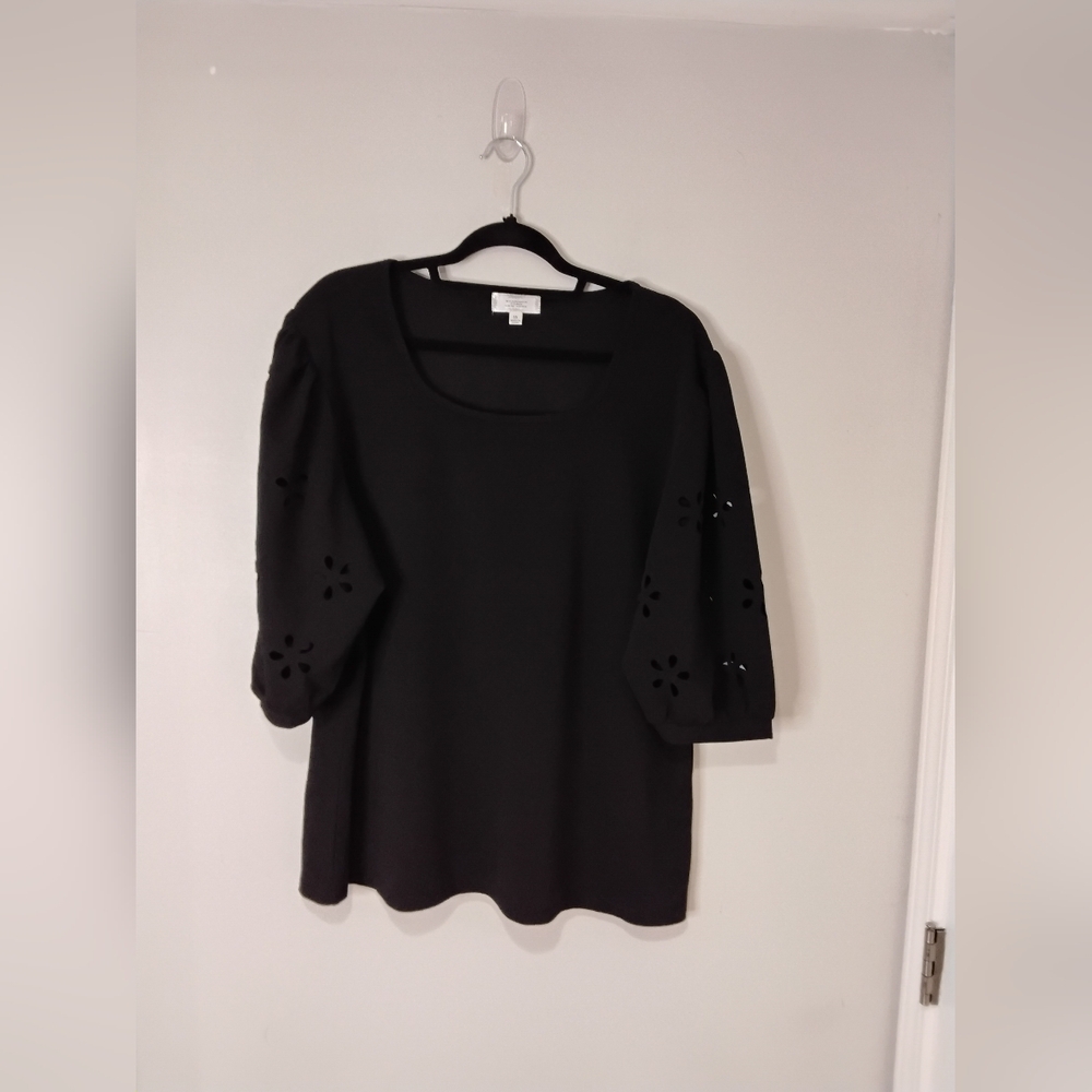 Black Boxy 3/4 Sleeve Blouse
